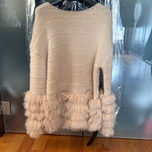 Cozy Beige Crewneck Sweater with Faux-Fur Trim